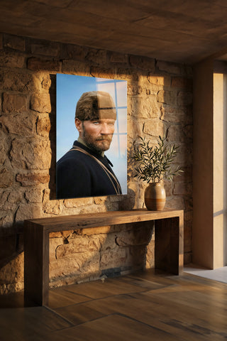 Atatürk Renkli Kalpaklı Yakın Çekim