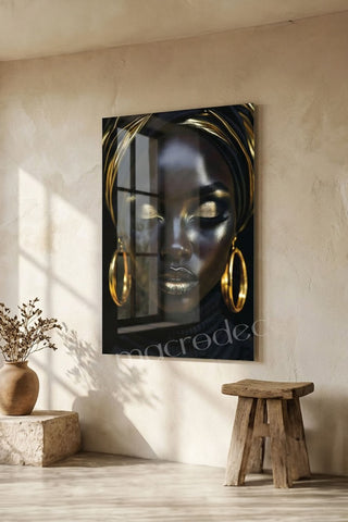 "Golden Muse" Siyah ve Altın Sanatsal Kadın Portresi Cam Tablo